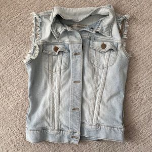 Jean Vest